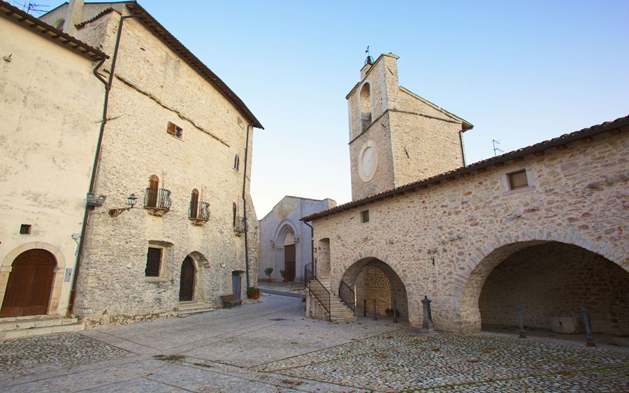 Piazza del Mercato - Monteleone di Spoleto