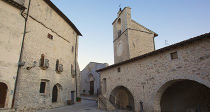 Piazza del Mercato e la Torre 