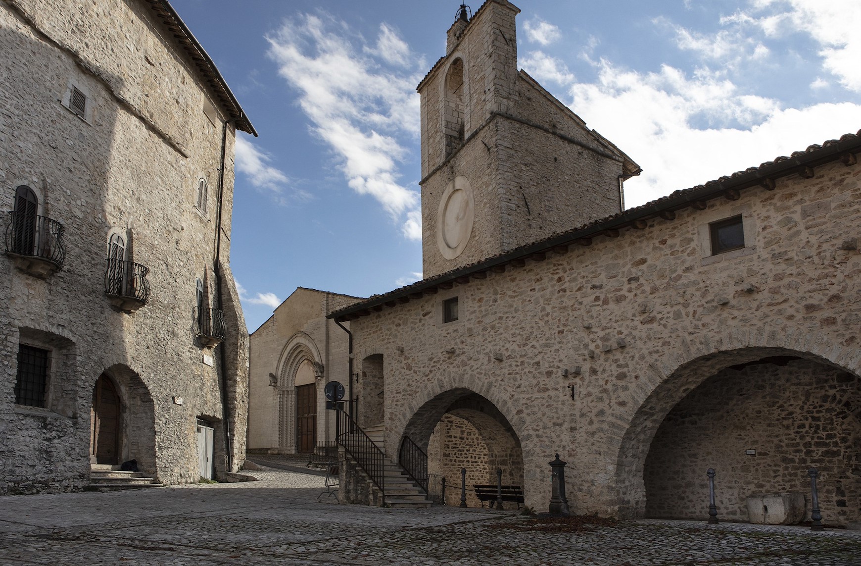La Piazza del Mercato e la Torre dell’Orologio